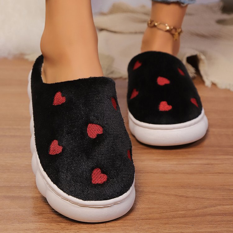 Heart Accented Flat Slippers with Rounded Toe