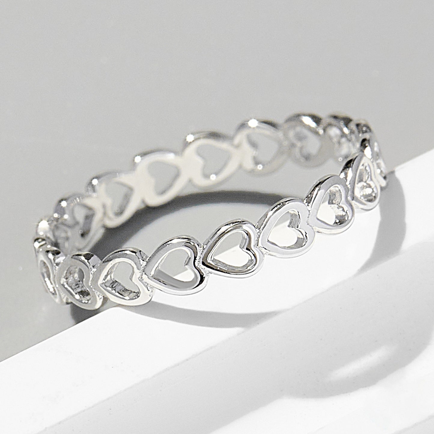 Heart Link Ring in 925 Sterling Silver